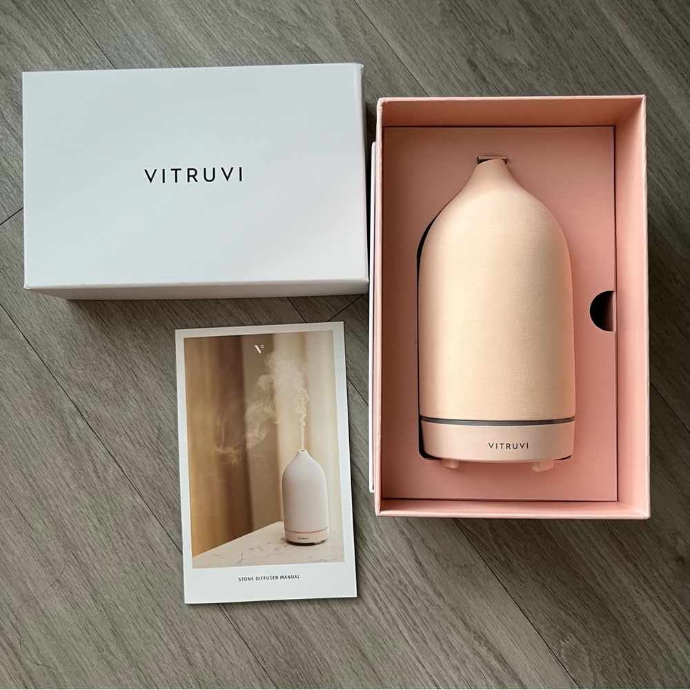 Vitruvi stone diffuser Blush
